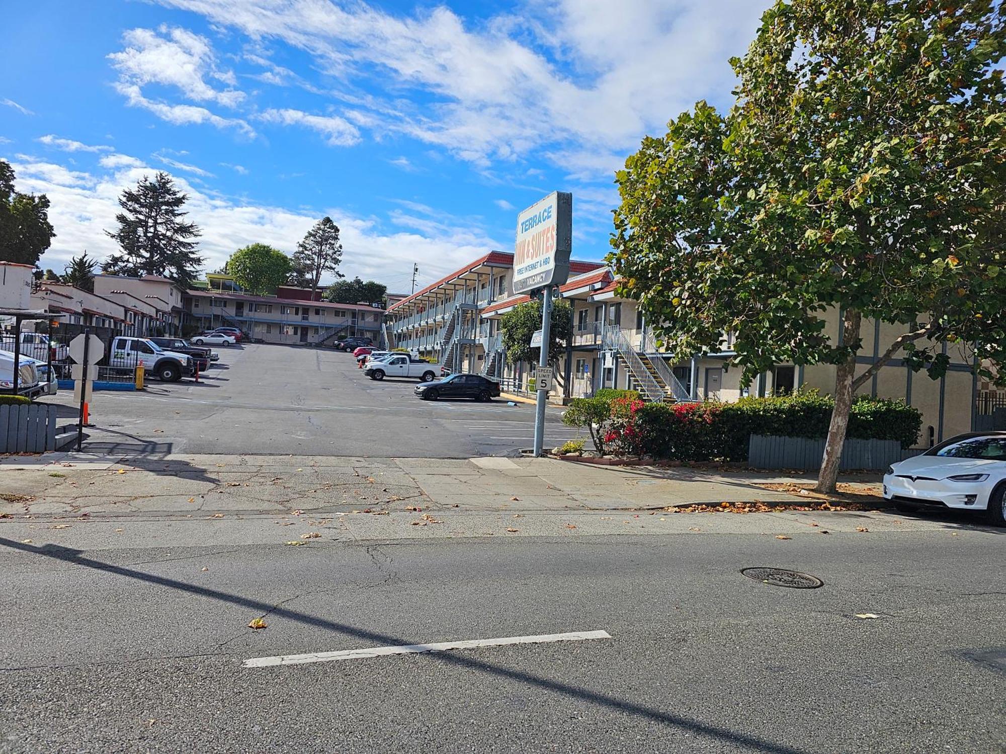 Terrace Inn And Suites El Cerrito Exterior photo